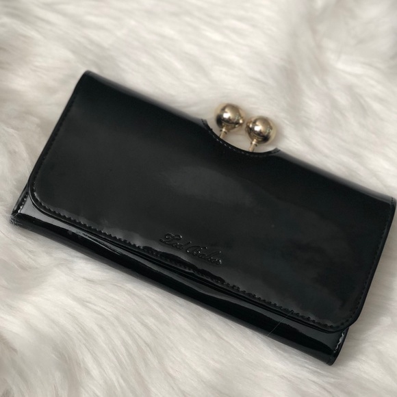 Ted Baker Handbags - •BOGO 50%• Ted Baker Wallet